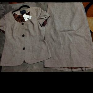 Nwt Banana Republic skirt suit 10 stretch